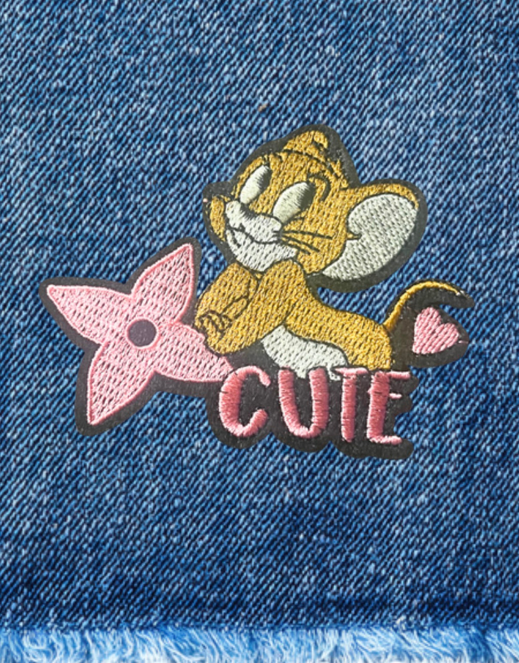 Iconic Cartoon Rivalry Iron-On Patches – High-Quality Embroidered Denim Accents